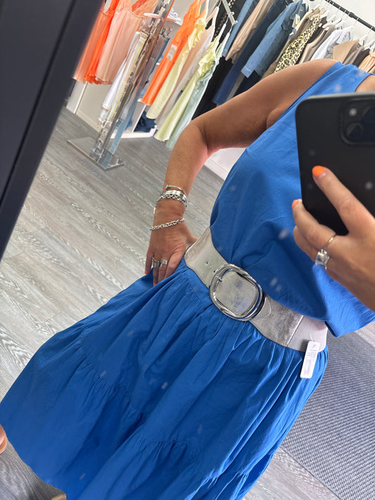 Silver belt with large silver buckle