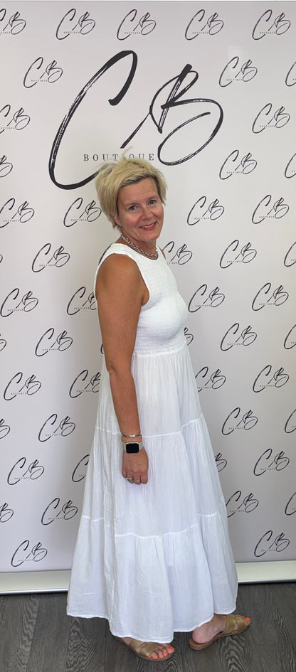 White Sleeveless dress