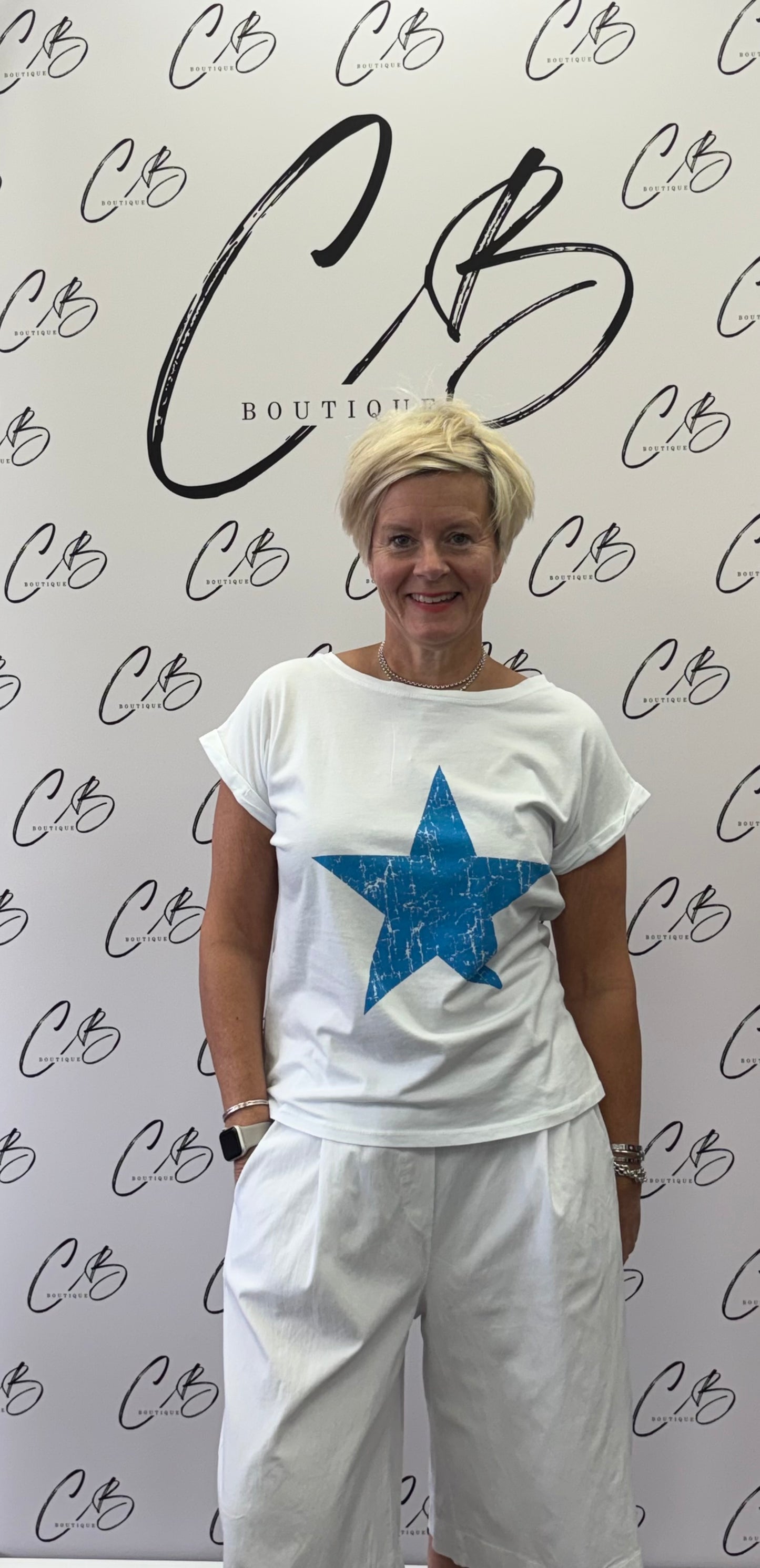 White Large star t shirt
