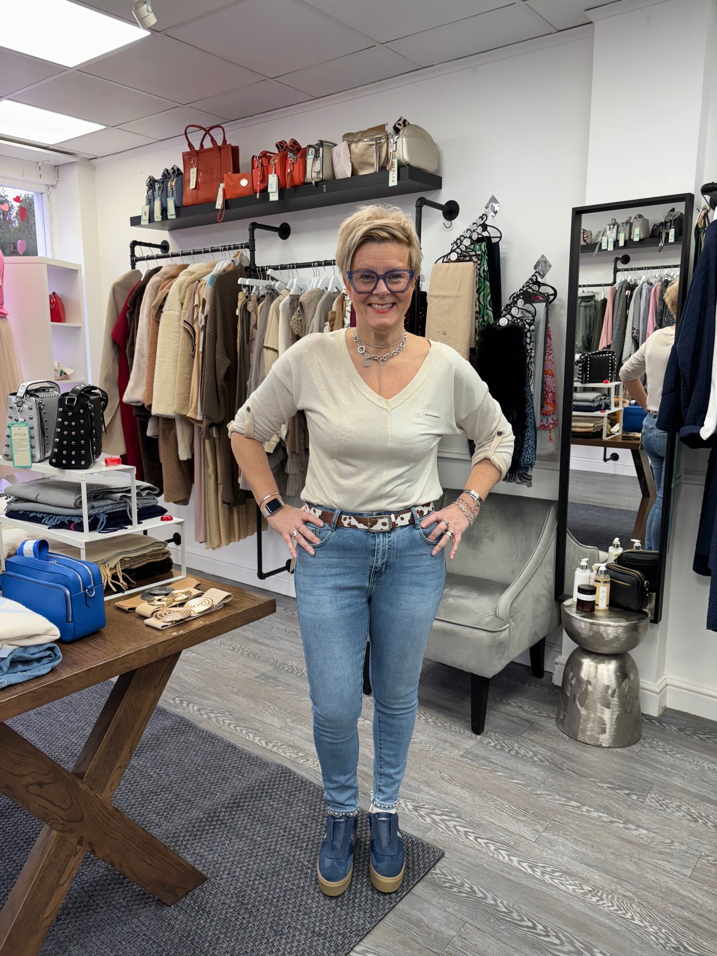 Blue denim jeans with sparkle bow