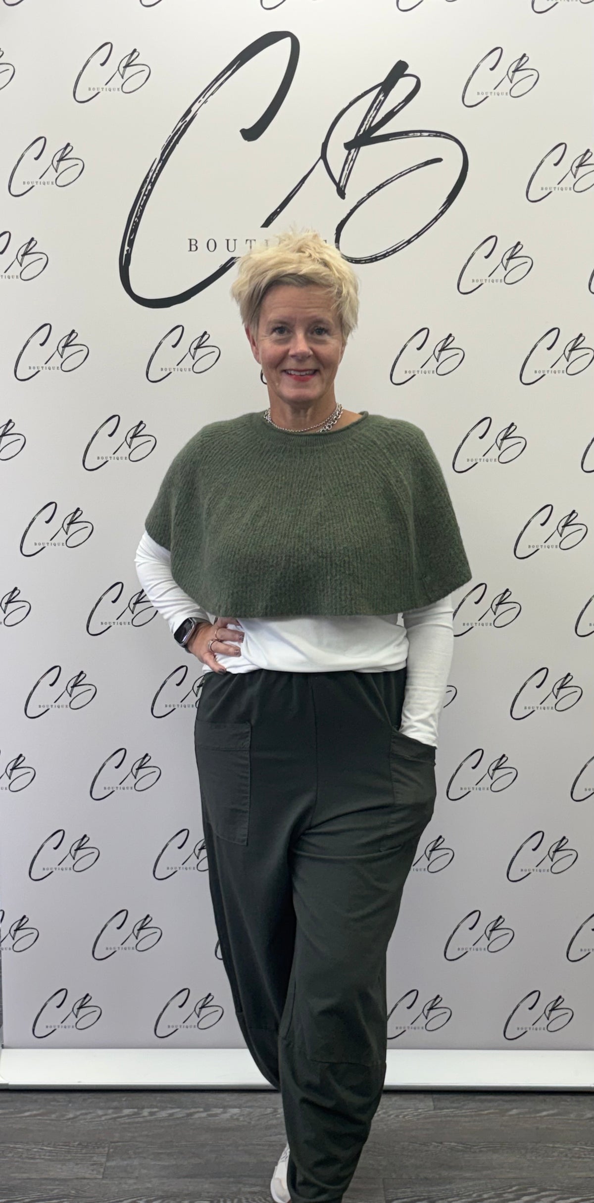 Annie Khaki cotton barrel trousers