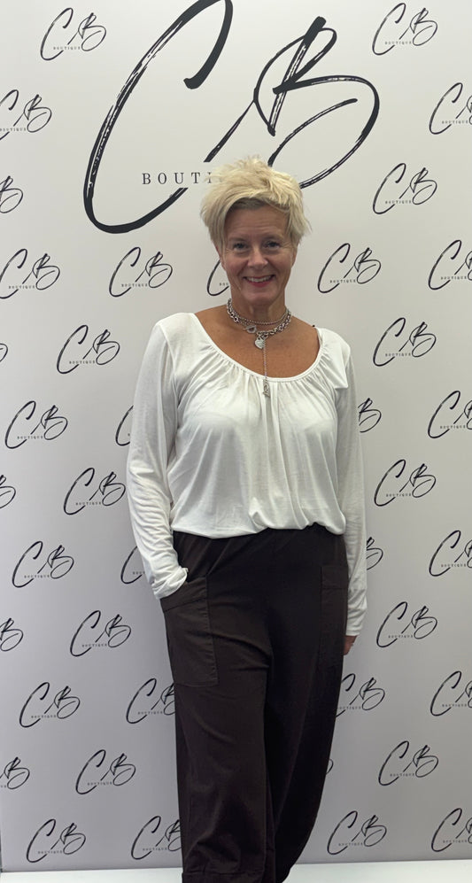 Annie Chocolate cotton barrel trousers