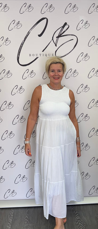 White Sleeveless dress