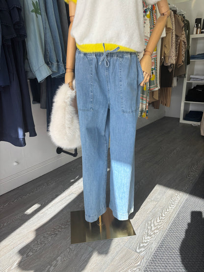 Saffra Relax Leg Jean (Medium Wash)