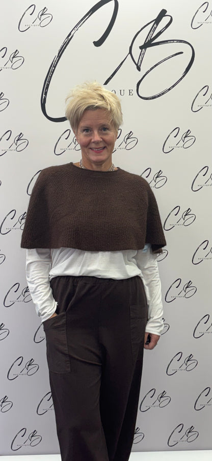 Annie Chocolate cotton barrel trousers