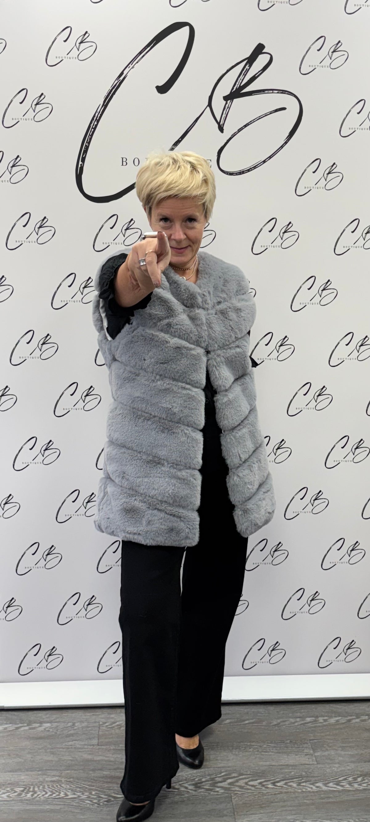 Long Faux Fur Gillet - Silver