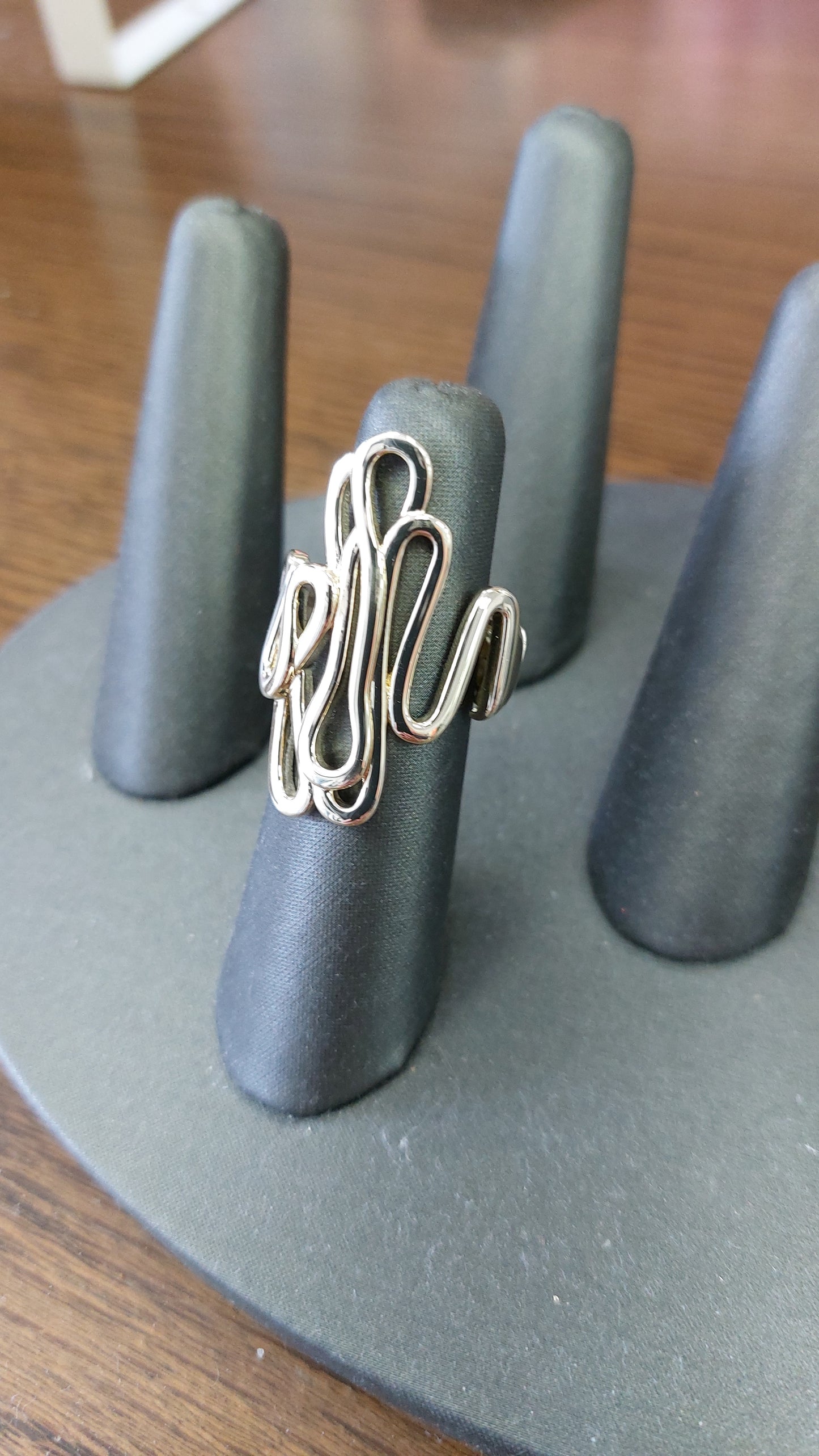 Squiggle Ring