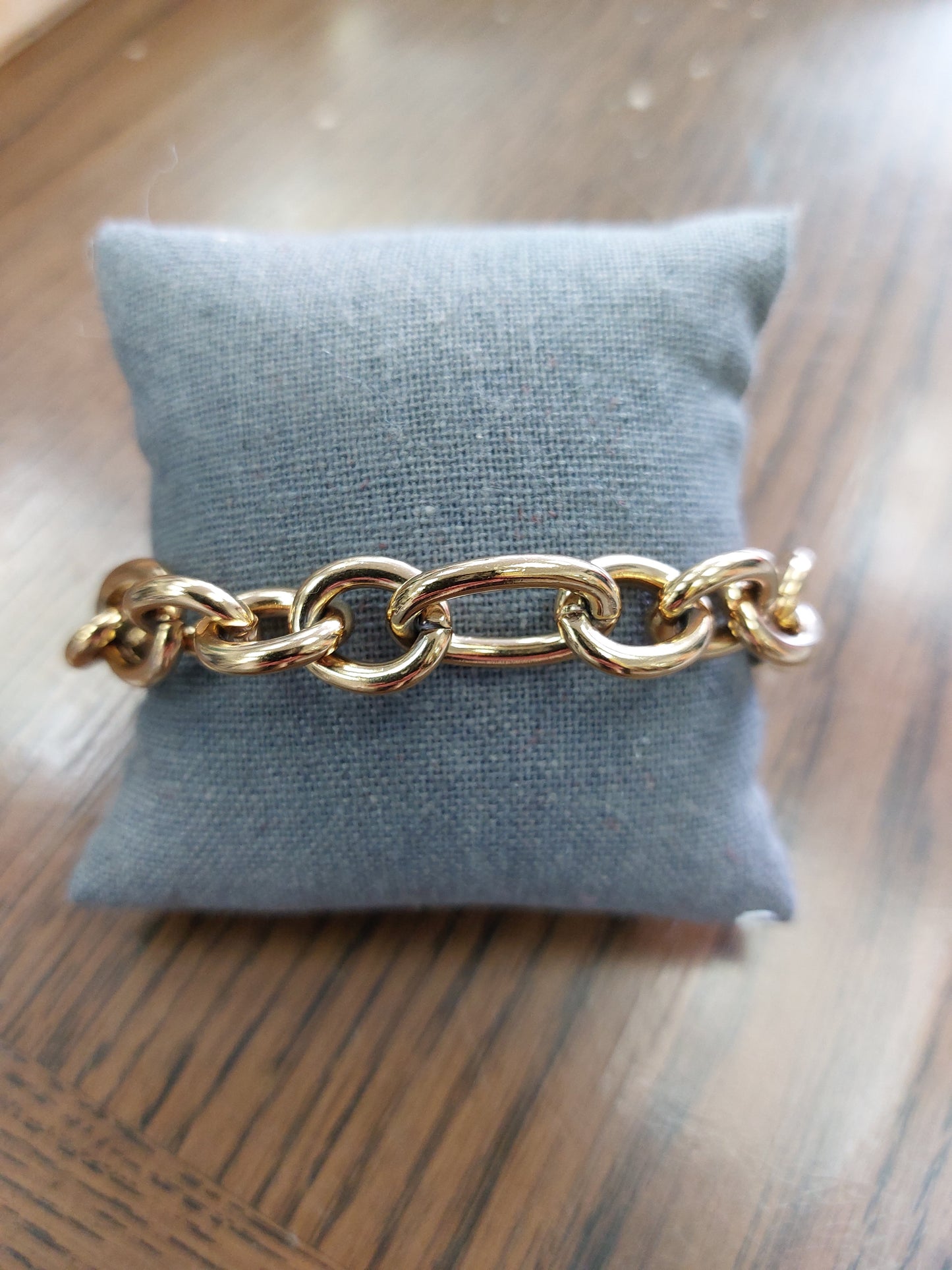 Priya Bracelet (Gold)