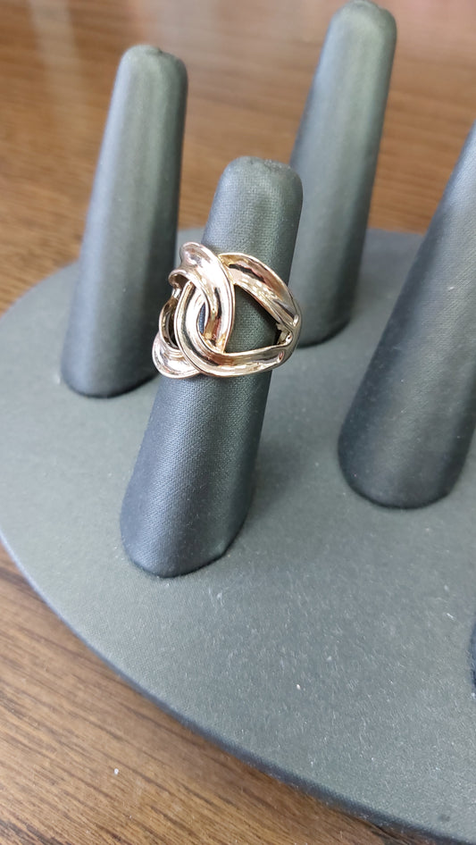 Interlink Loop Ring