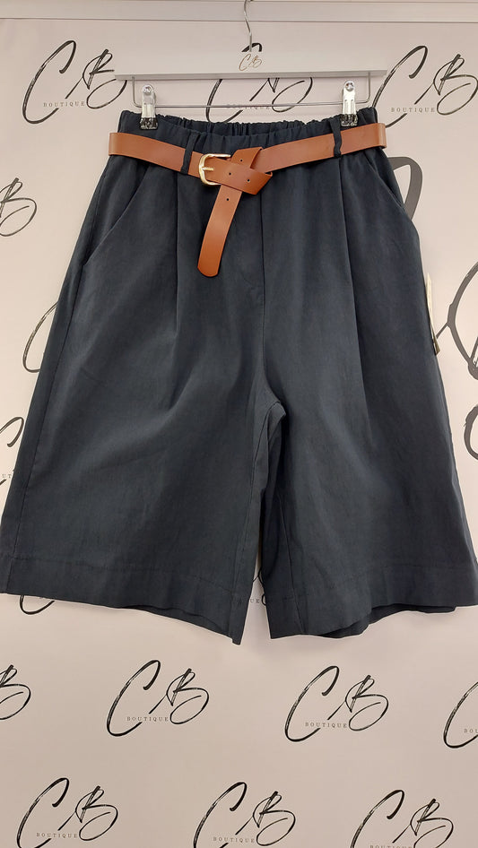 Chloe Shorts (Navy)